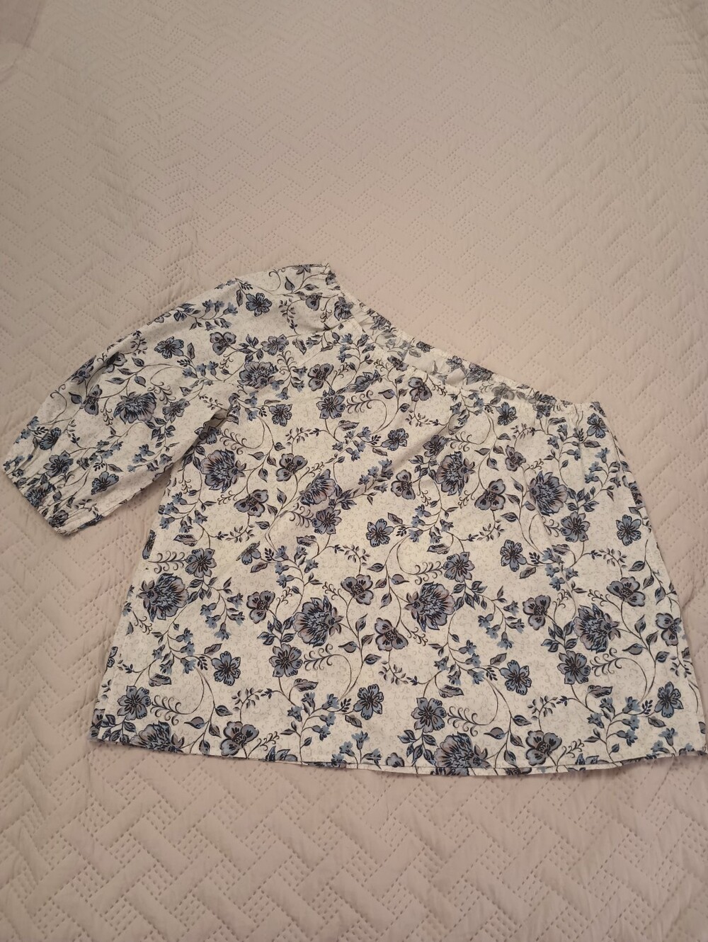 J. Jill White One Shoulder Blouse with Blue Floral Print M Petite